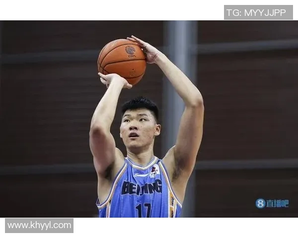 范子铭：从篮球新星到职业生涯的蜕变与成长之路探讨