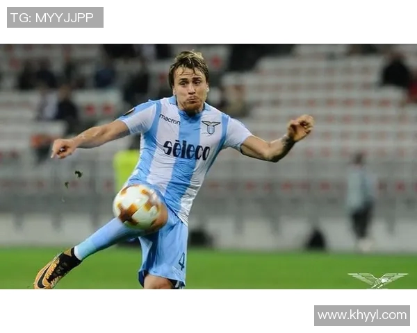 苏亚雷斯咬人事件回顾：足球场上的争议与影响分析